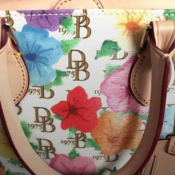 Authentic Dooney & Bourke Floral Print Large Janine Satchel - Picture 3 of 8